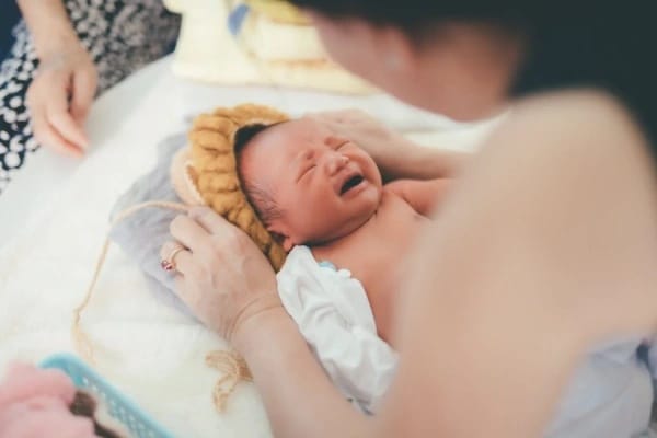 哈萨克斯坦代孕机构如何降低早产风险?