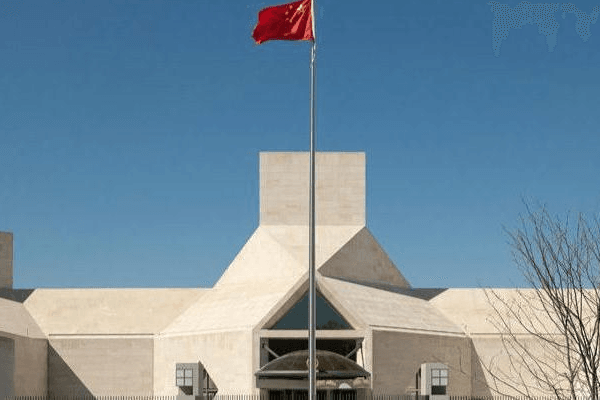 如何向中国驻哈使馆申请旅行证或护照?