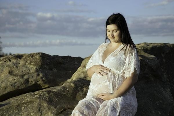 挑代孕妈妈不能光看漂亮！